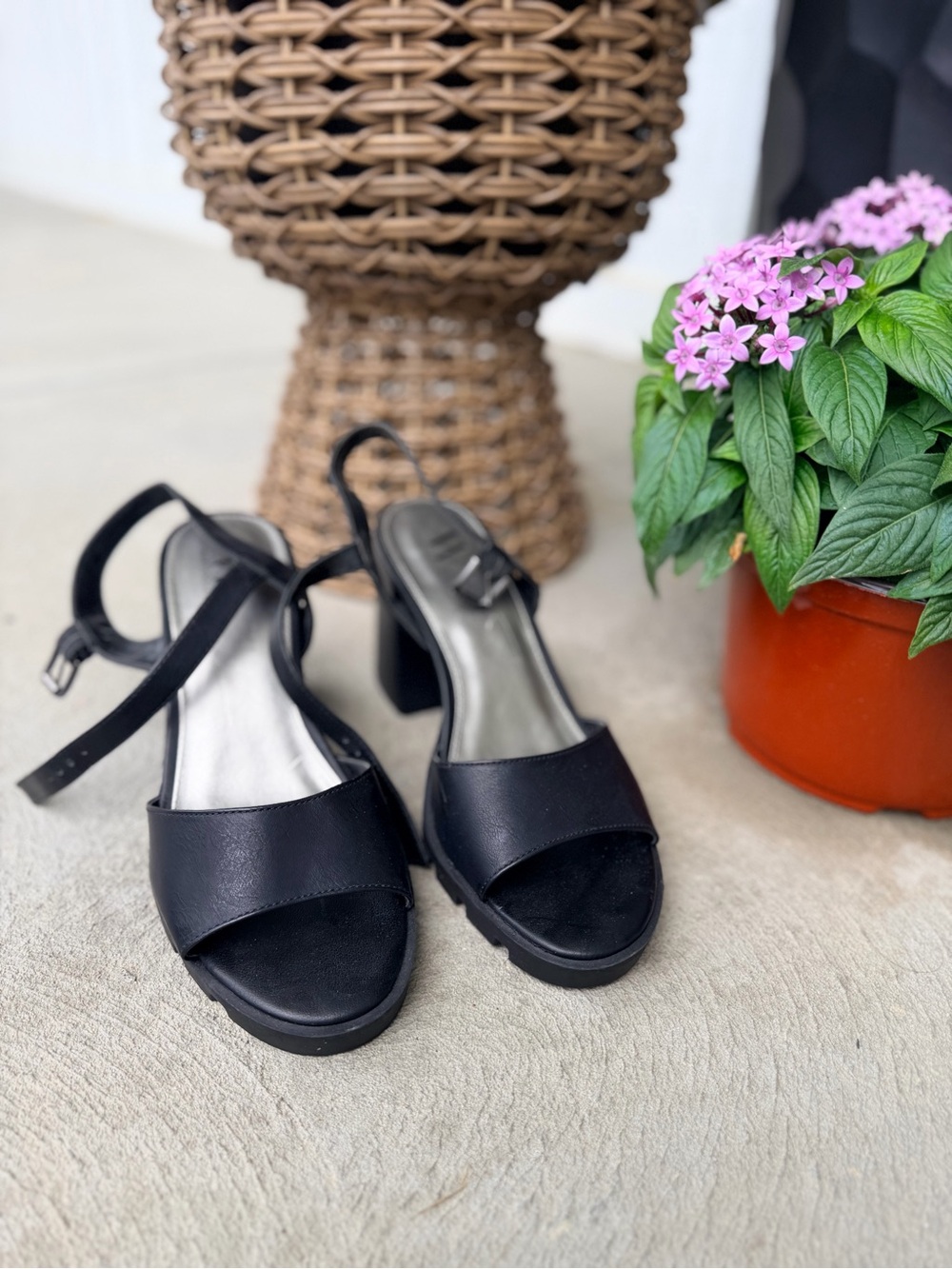 Worthington Black Open-Toe Block Heel Sandals